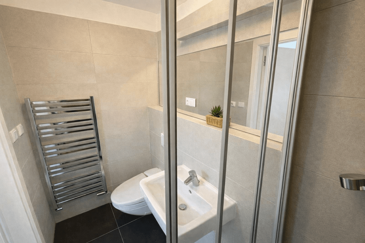 3 bedroom with open-plan kitchen flat for sale, 135 m², Havlíčkovo náměstí, Prague, Prague 3 bedroom with open-plan kitchen flat for sale, 135 m², Havlíčkovo náměstí, Prague, Prague