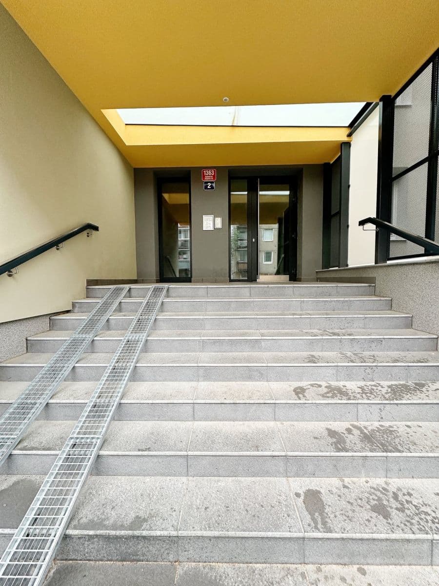 1 bedroom with open-plan kitchen flat to rent, 49 m², náměstí Osvoboditelů, Prague, Prague 1 bedroom with open-plan kitchen flat to rent, 49 m², náměstí Osvoboditelů, Prague, Prague