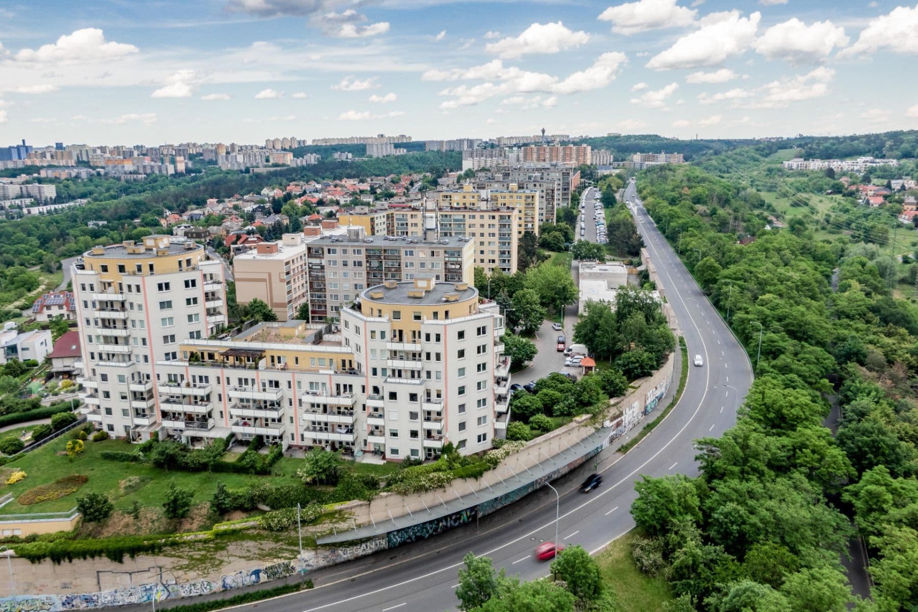 1 bedroom with open-plan kitchen flat to rent, 67 m², Semická, Prague, Prague 1 bedroom with open-plan kitchen flat to rent, 67 m², Semická, Prague, Prague
