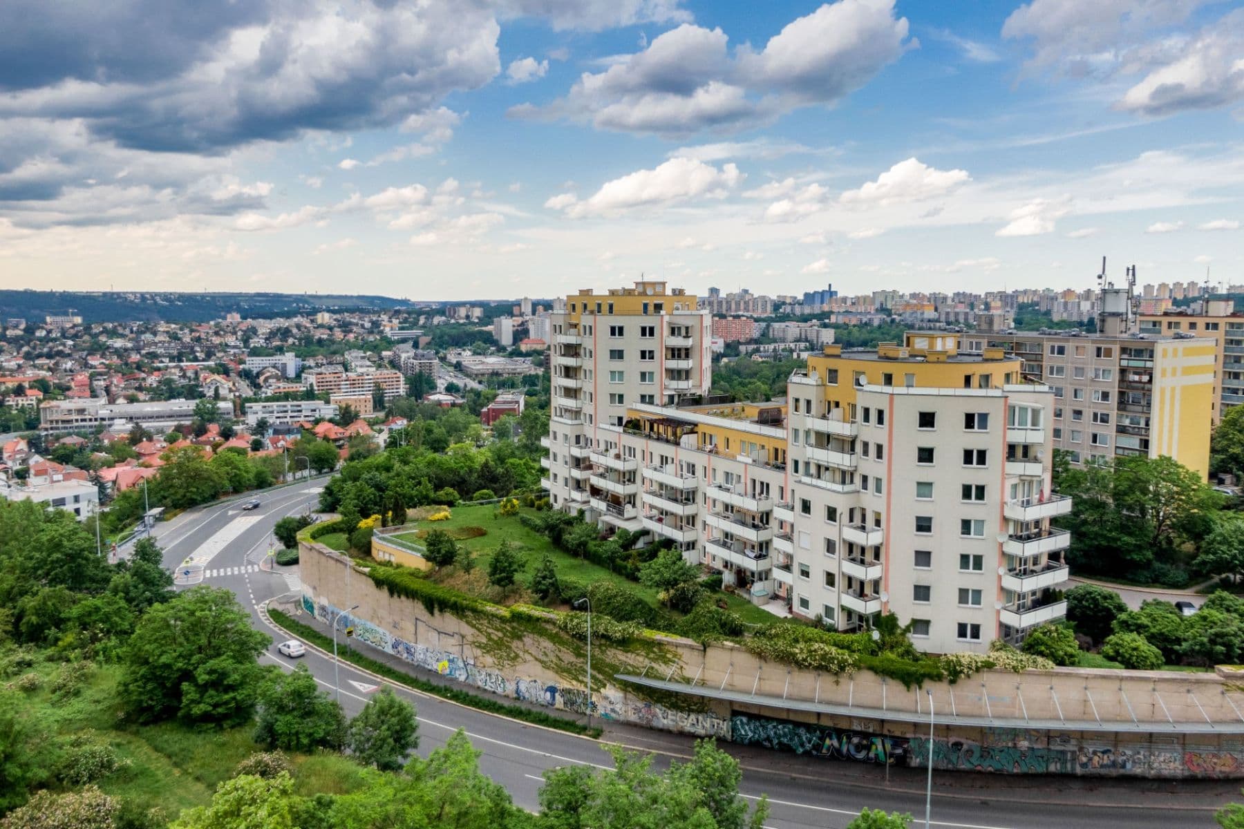 1 bedroom with open-plan kitchen flat to rent, 67 m², Semická, Prague, Prague 1 bedroom with open-plan kitchen flat to rent, 67 m², Semická, Prague, Prague