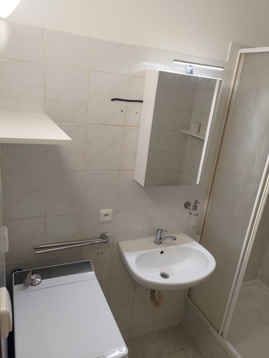 Small studio flat to rent, 22 m², Jihlavská, Prague, Prague Small studio flat to rent, 22 m², Jihlavská, Prague, Prague