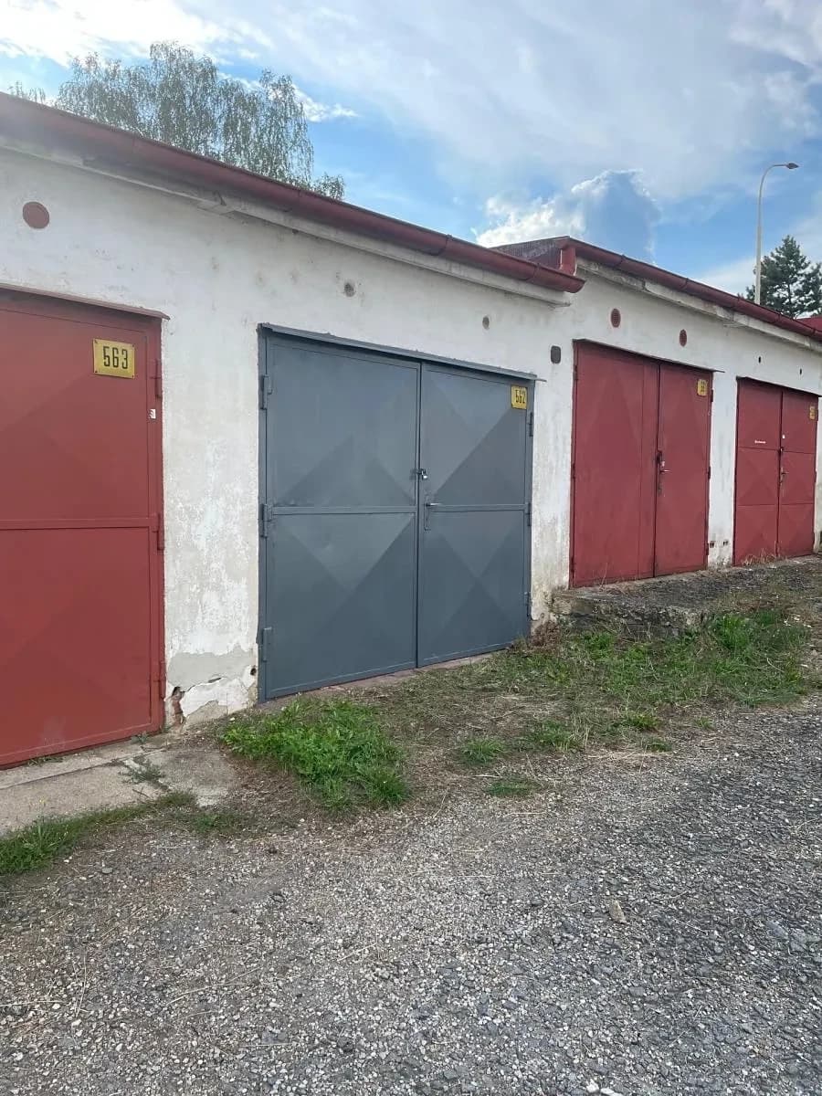 garage to rent, 18 m², Angela Kančeva, Tábor, Jihočeský Region garage to rent, 18 m², Angela Kančeva, Tábor, Jihočeský Region