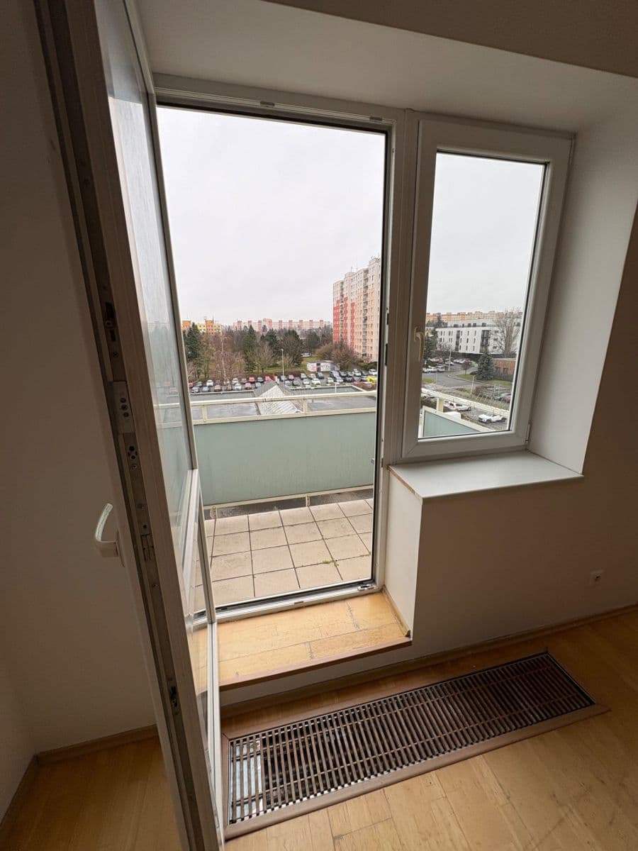 Studio flat to rent, 33 m², Boloňská, Prague, Prague Studio flat to rent, 33 m², Boloňská, Prague, Prague