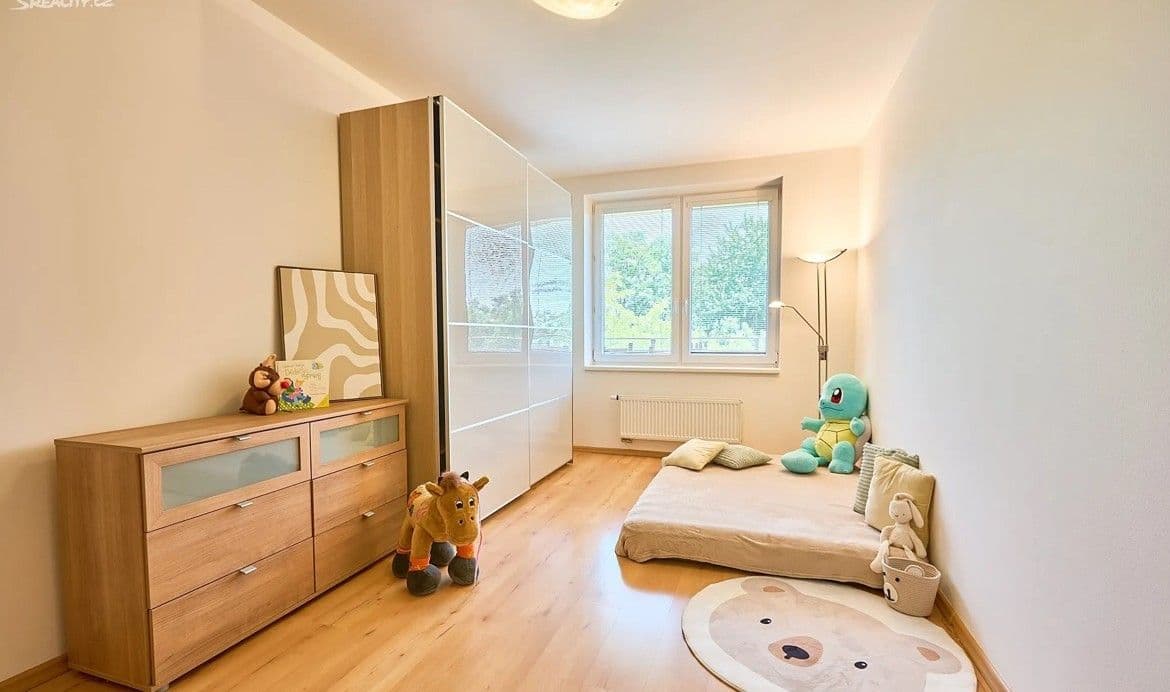 2 bedroom with open-plan kitchen flat to rent, 116 m², Přízřenická, Modřice, Jihomoravský Region 2 bedroom with open-plan kitchen flat to rent, 116 m², Přízřenická, Modřice, Jihomoravský Region