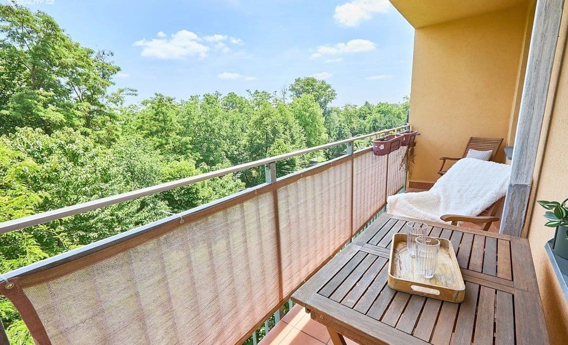 2 bedroom with open-plan kitchen flat to rent, 116 m², Přízřenická, Modřice, Jihomoravský Region 2 bedroom with open-plan kitchen flat to rent, 116 m², Přízřenická, Modřice, Jihomoravský Region