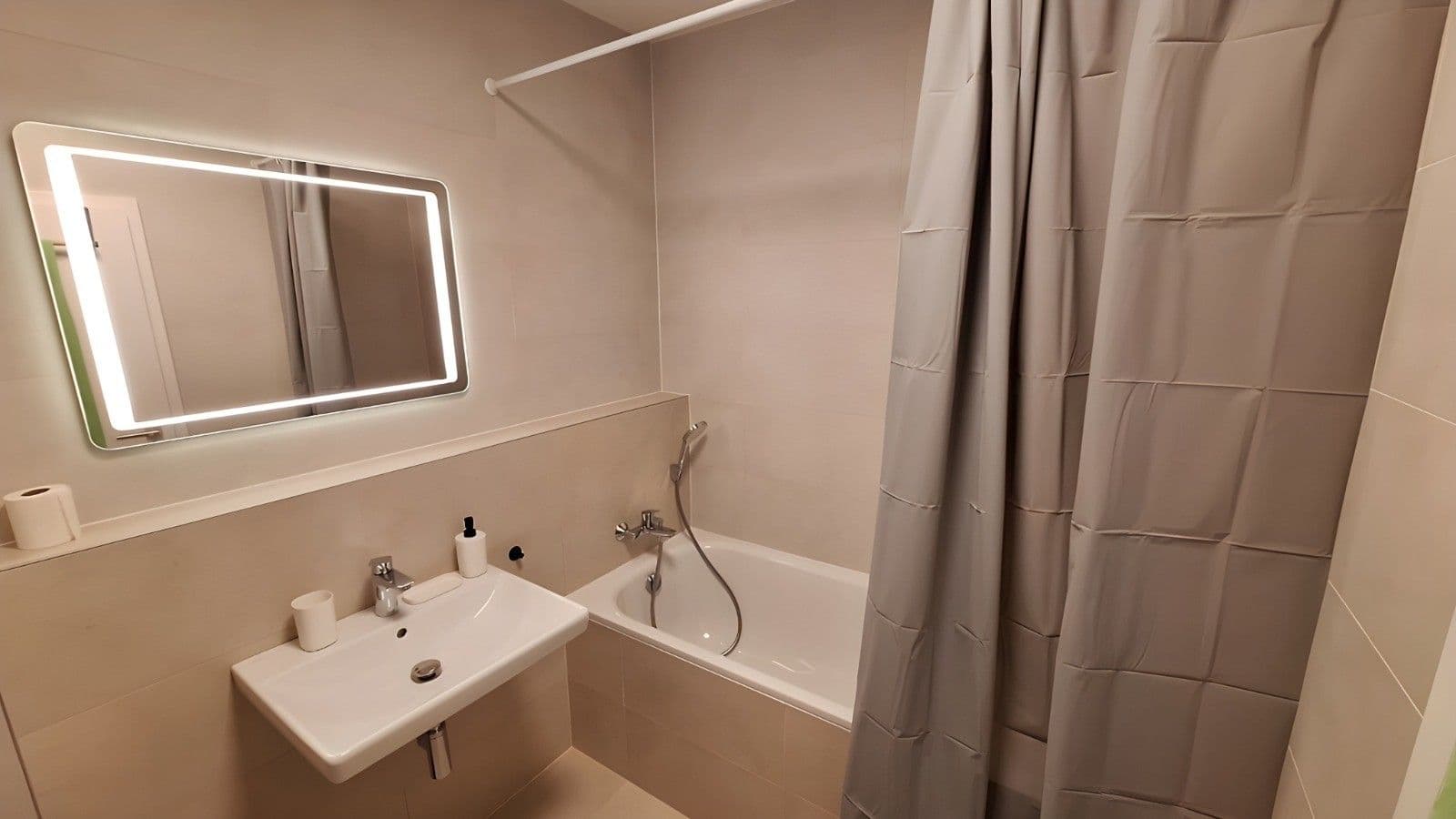 2 bedroom flat to rent, 55 m², Nové Mesto, Bratislavský Region 2 bedroom flat to rent, 55 m², Nové Mesto, Bratislavský Region