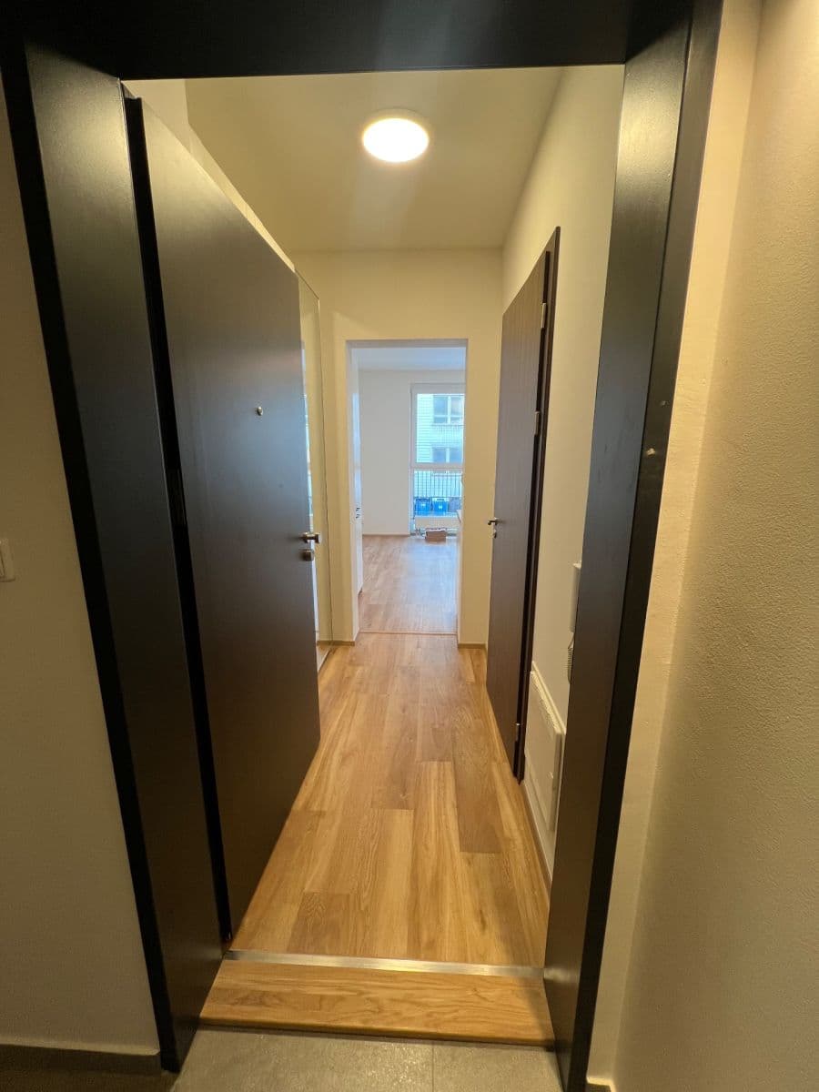 Studio flat to rent, 25 m², Nádražní, Kralupy nad Vltavou, Středočeský Region Studio flat to rent, 25 m², Nádražní, Kralupy nad Vltavou, Středočeský Region