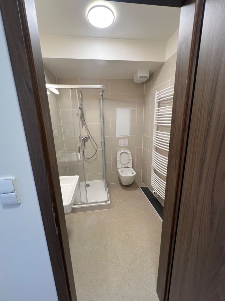 Studio flat to rent, 25 m², Nádražní, Kralupy nad Vltavou, Středočeský Region Studio flat to rent, 25 m², Nádražní, Kralupy nad Vltavou, Středočeský Region