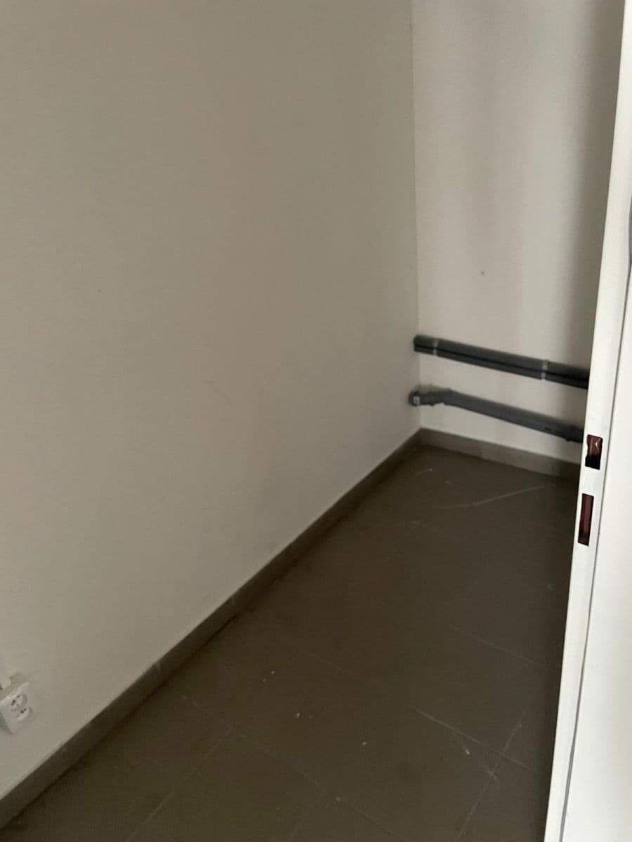 non-residential property to rent, 85 m², Wassermannova, Prague, Prague non-residential property to rent, 85 m², Wassermannova, Prague, Prague