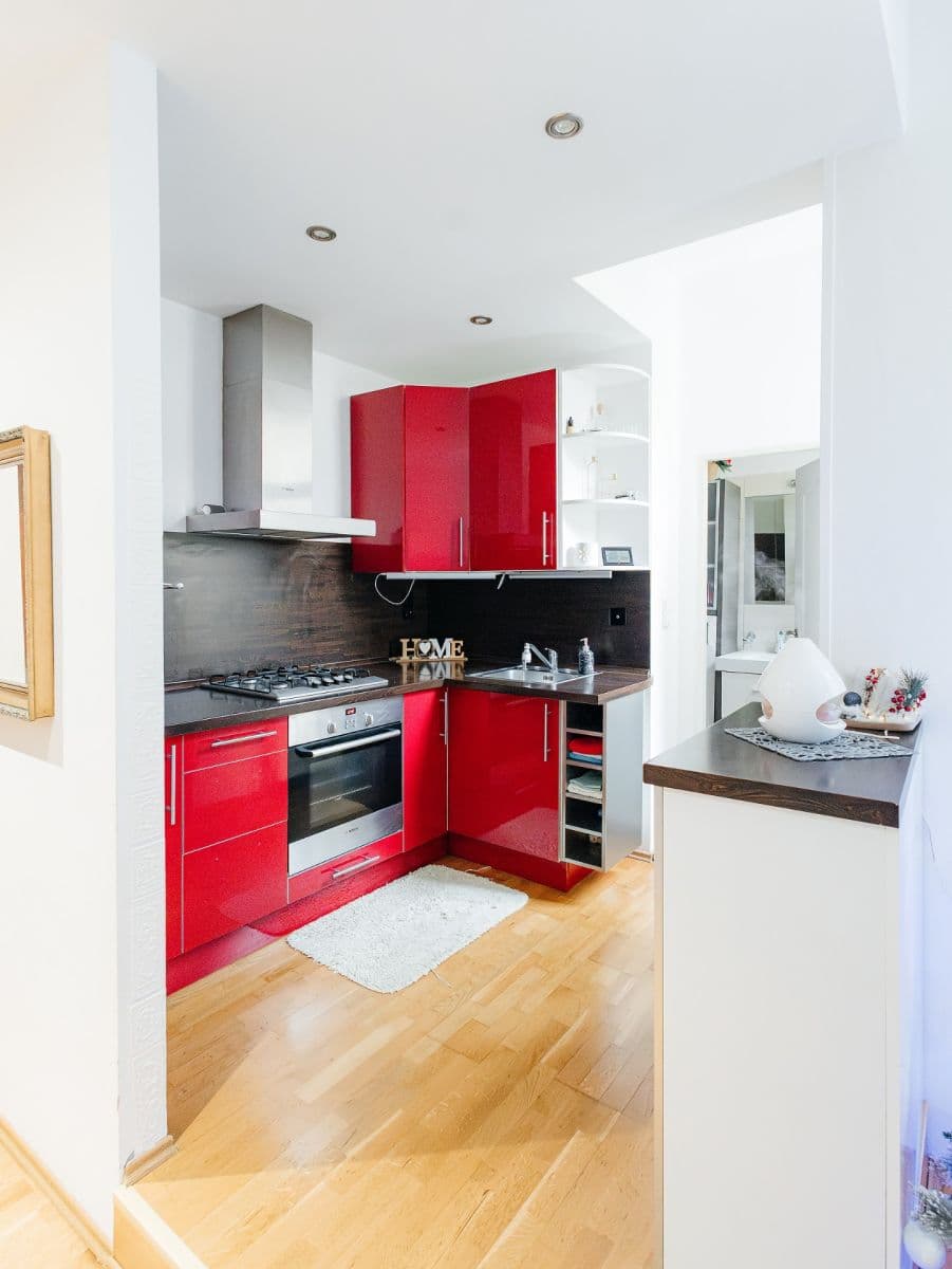 1 bedroom with open-plan kitchen flat to rent, 55 m², nám. Edvarda Beneše, Kladno, Středočeský Region 1 bedroom with open-plan kitchen flat to rent, 55 m², nám. Edvarda Beneše, Kladno, Středočeský Region