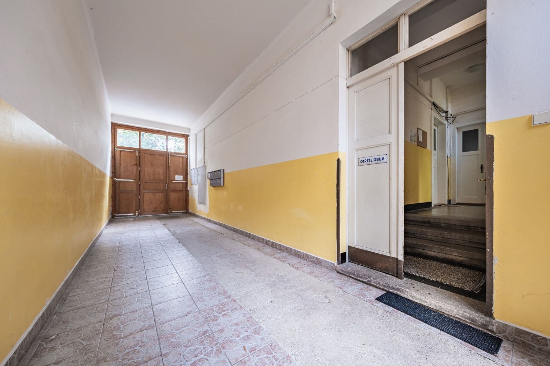 1 bedroom with open-plan kitchen flat to rent, 55 m², nám. Edvarda Beneše, Kladno, Středočeský Region 1 bedroom with open-plan kitchen flat to rent, 55 m², nám. Edvarda Beneše, Kladno, Středočeský Region