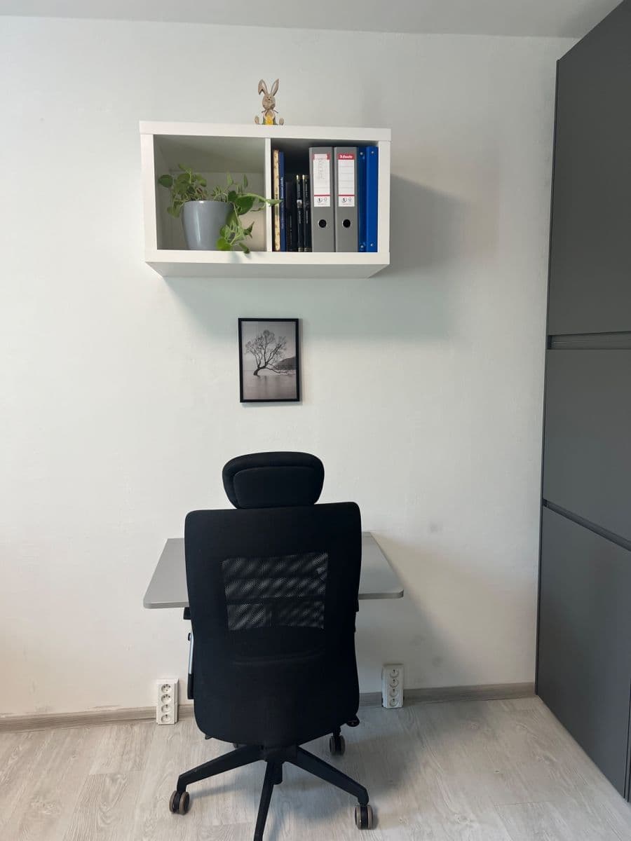 Studio flat to rent, 20 m², Horolezecká, Prague, Prague Studio flat to rent, 20 m², Horolezecká, Prague, Prague