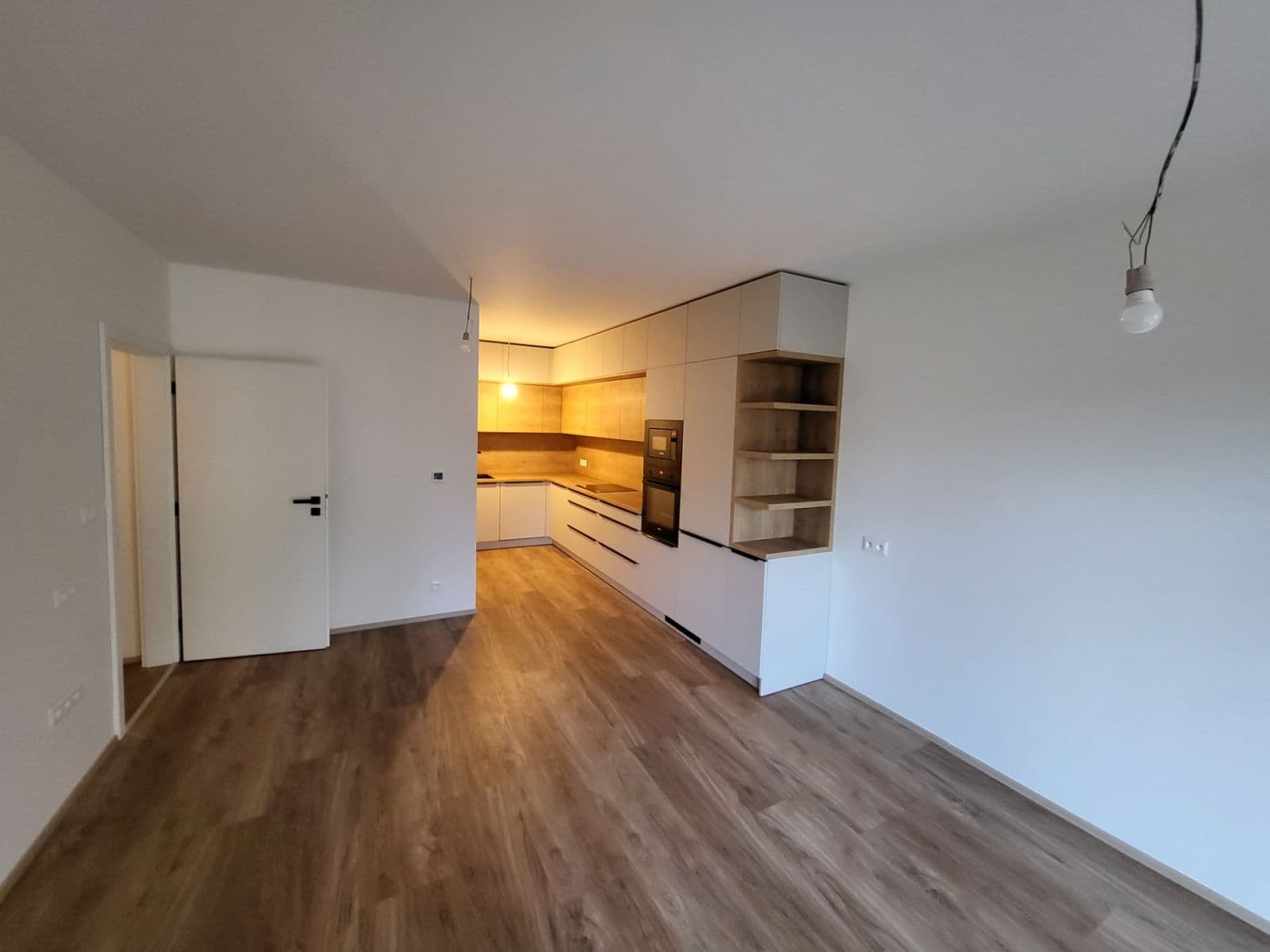 1 bedroom with open-plan kitchen flat to rent, 68 m², Tomkova, Olomouc, Olomoucký Region 1 bedroom with open-plan kitchen flat to rent, 68 m², Tomkova, Olomouc, Olomoucký Region