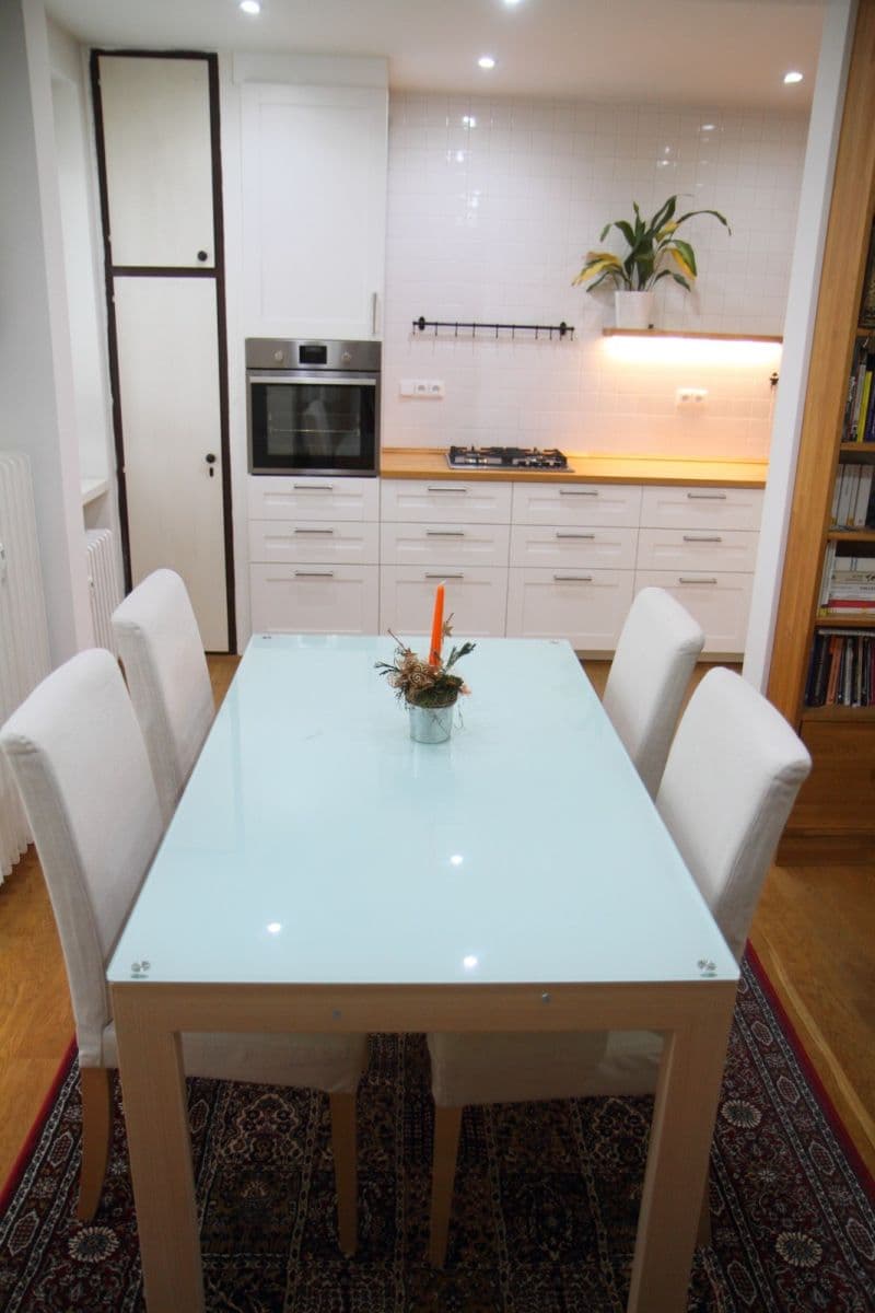 2 bedroom with open-plan kitchen flat to rent, 60 m², Velvarská, Prague, Prague 2 bedroom with open-plan kitchen flat to rent, 60 m², Velvarská, Prague, Prague