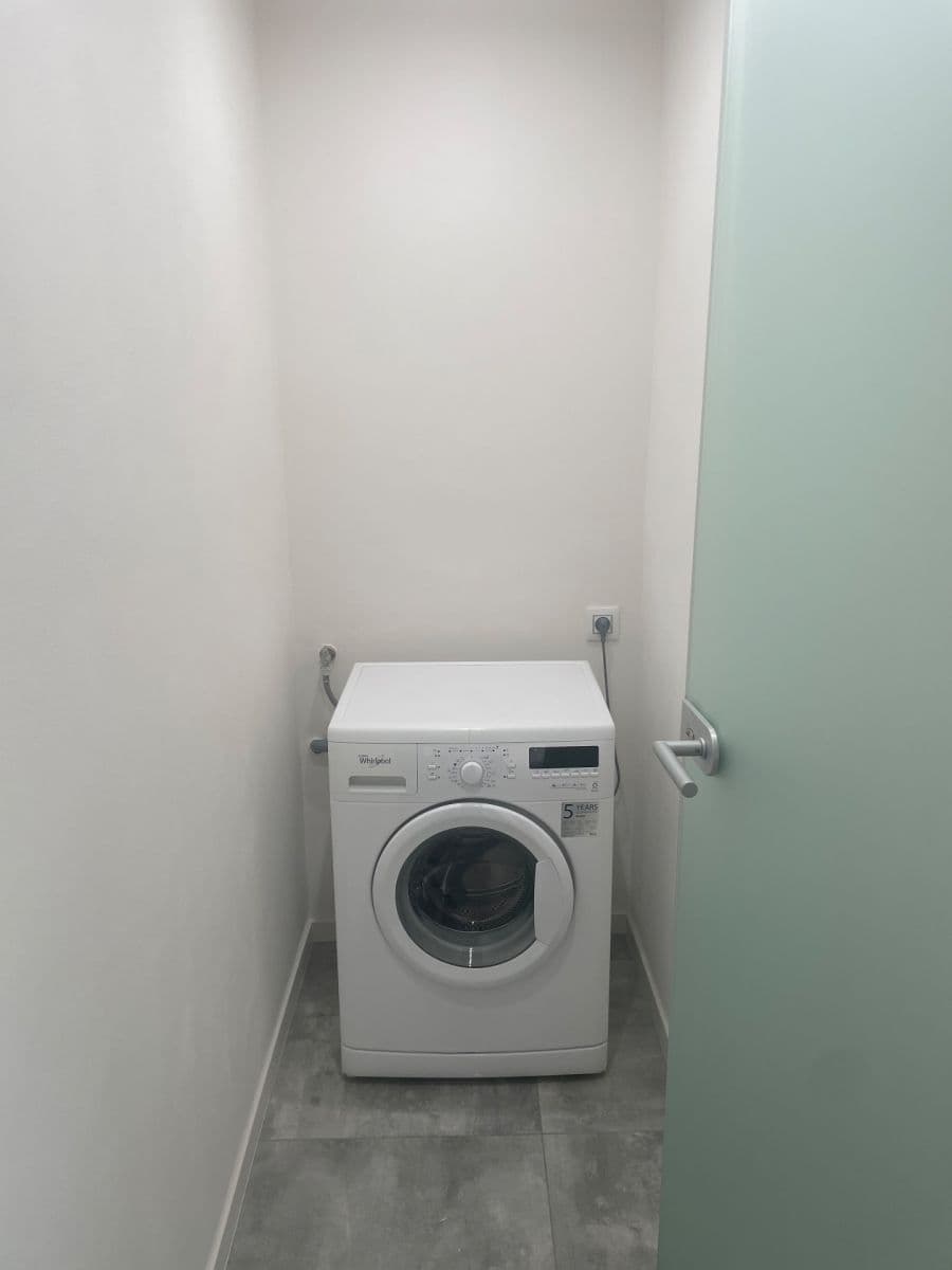 3 bedroom flat to rent, 81 m², Litovická, Hostivice, Středočeský Region 3 bedroom flat to rent, 81 m², Litovická, Hostivice, Středočeský Region