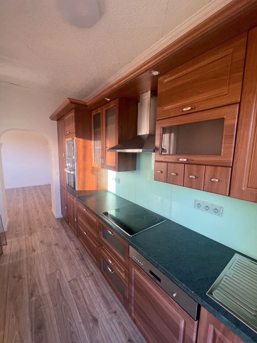 3 bedroom flat to rent, 81 m², Litovická, Hostivice, Středočeský Region 3 bedroom flat to rent, 81 m², Litovická, Hostivice, Středočeský Region