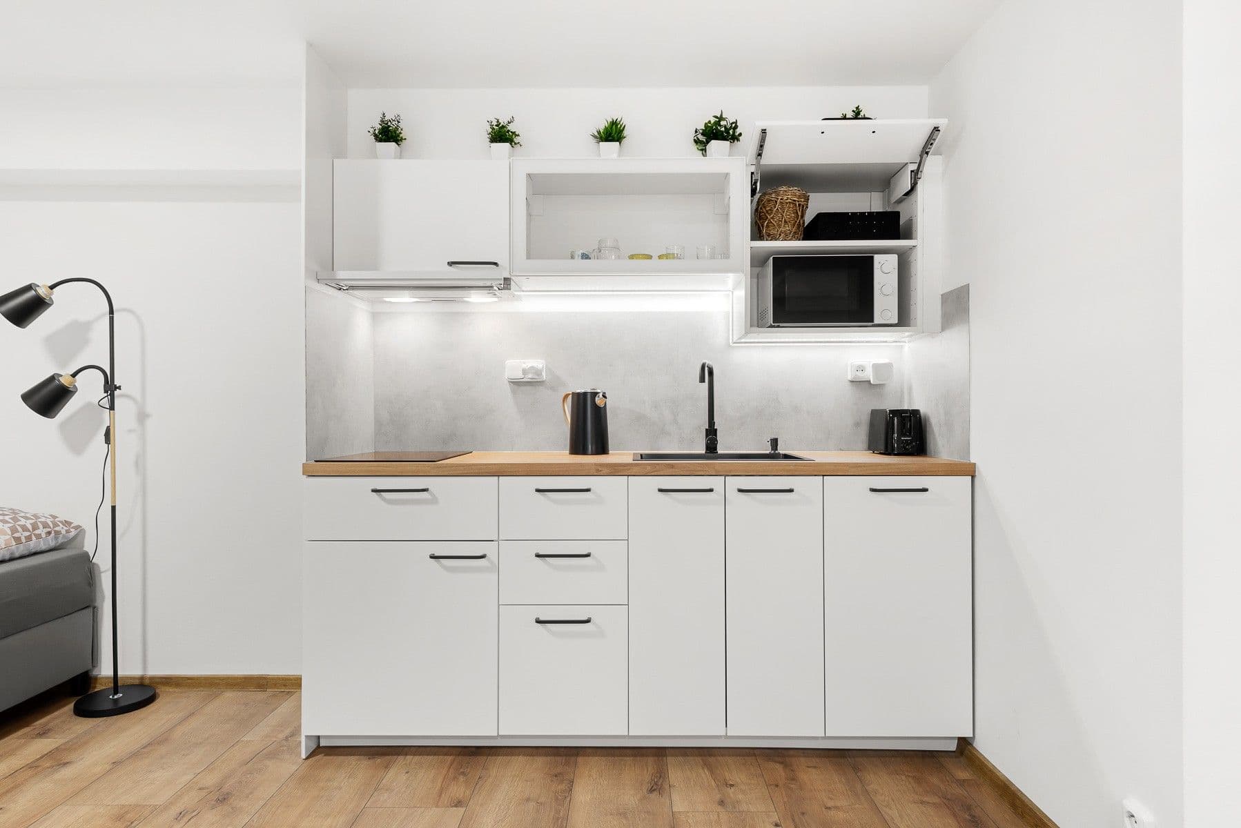 non-residential property to rent, 47 m², Na Hřebenkách, Prague, Prague non-residential property to rent, 47 m², Na Hřebenkách, Prague, Prague