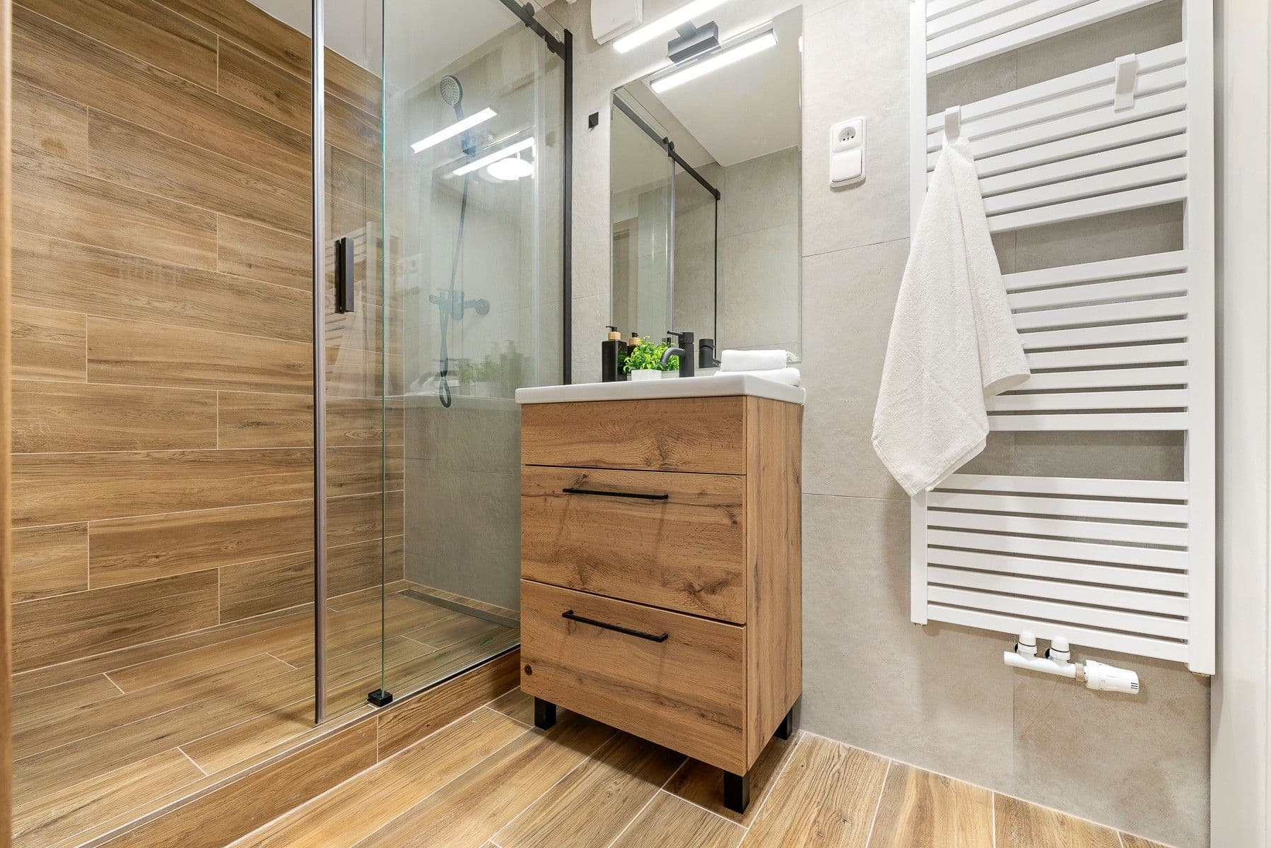 non-residential property to rent, 47 m², Na Hřebenkách, Prague, Prague non-residential property to rent, 47 m², Na Hřebenkách, Prague, Prague