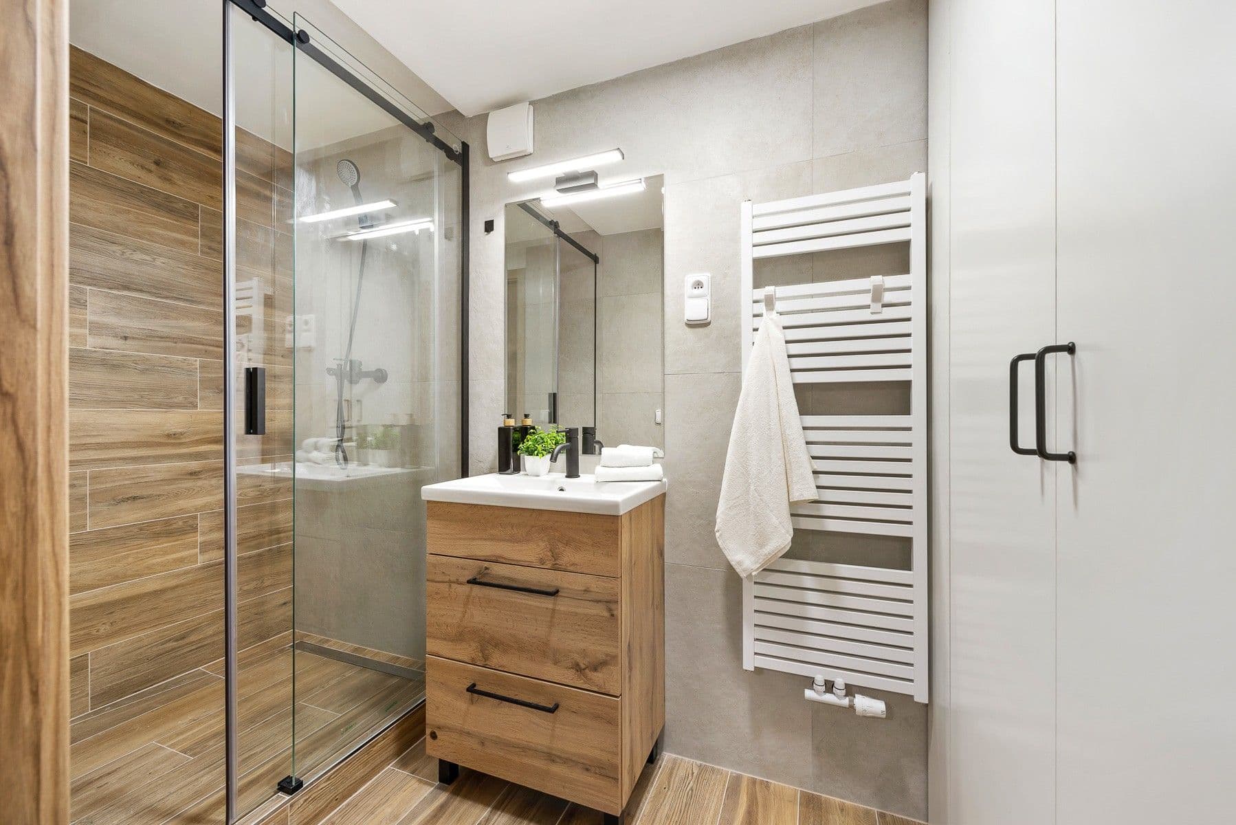 non-residential property to rent, 47 m², Na Hřebenkách, Prague, Prague non-residential property to rent, 47 m², Na Hřebenkách, Prague, Prague