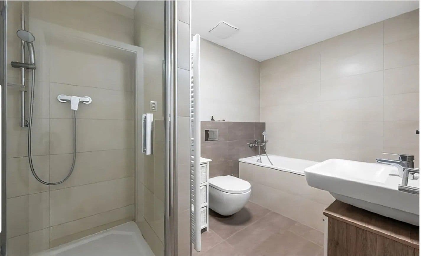 2 bedroom with open-plan kitchen flat for sale, 98 m², Zvěřinova, Prague, Prague 2 bedroom with open-plan kitchen flat for sale, 98 m², Zvěřinova, Prague, Prague