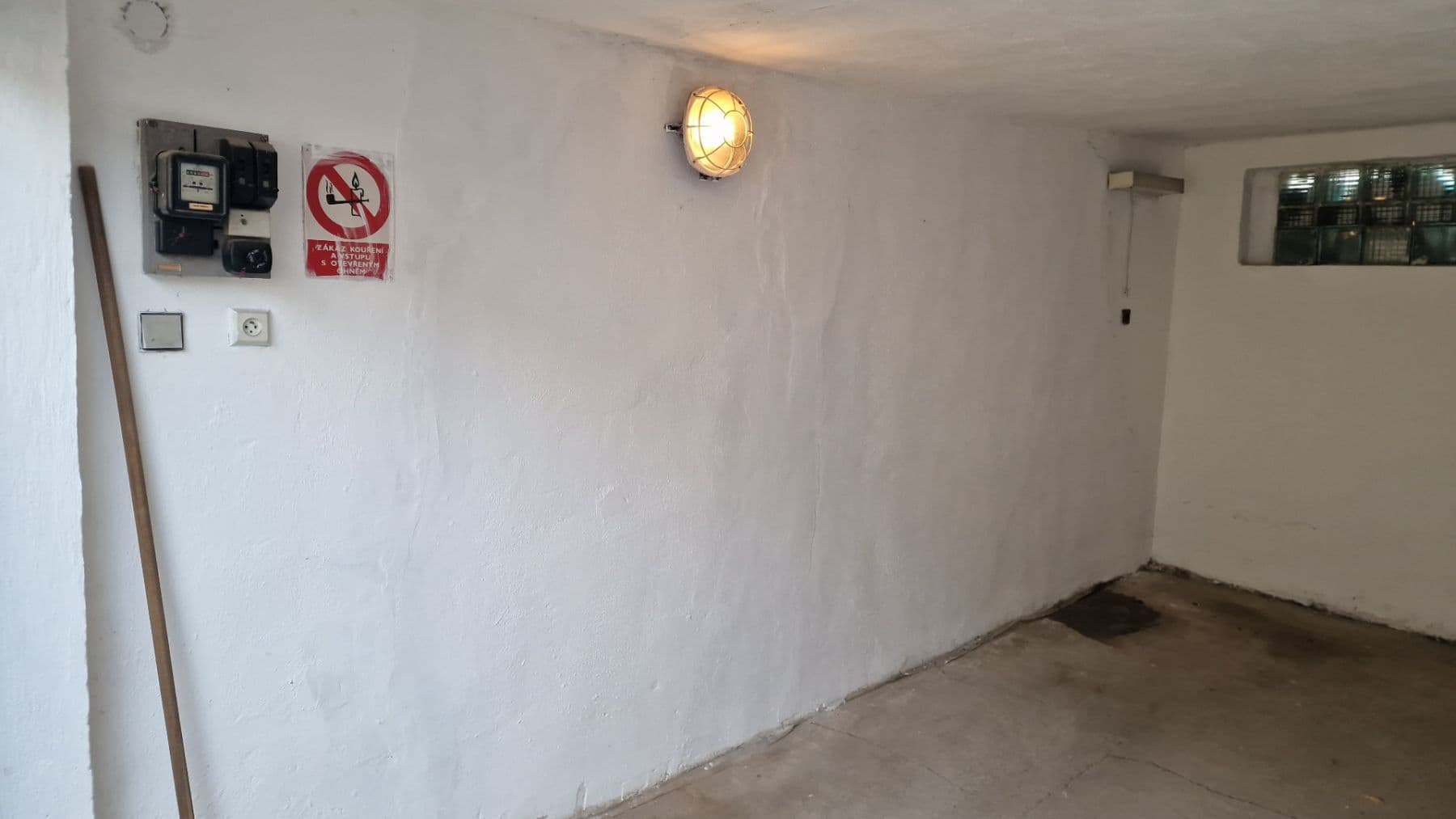 garage to rent, 17 m², Třískalova, Brno, Jihomoravský Region garage to rent, 17 m², Třískalova, Brno, Jihomoravský Region