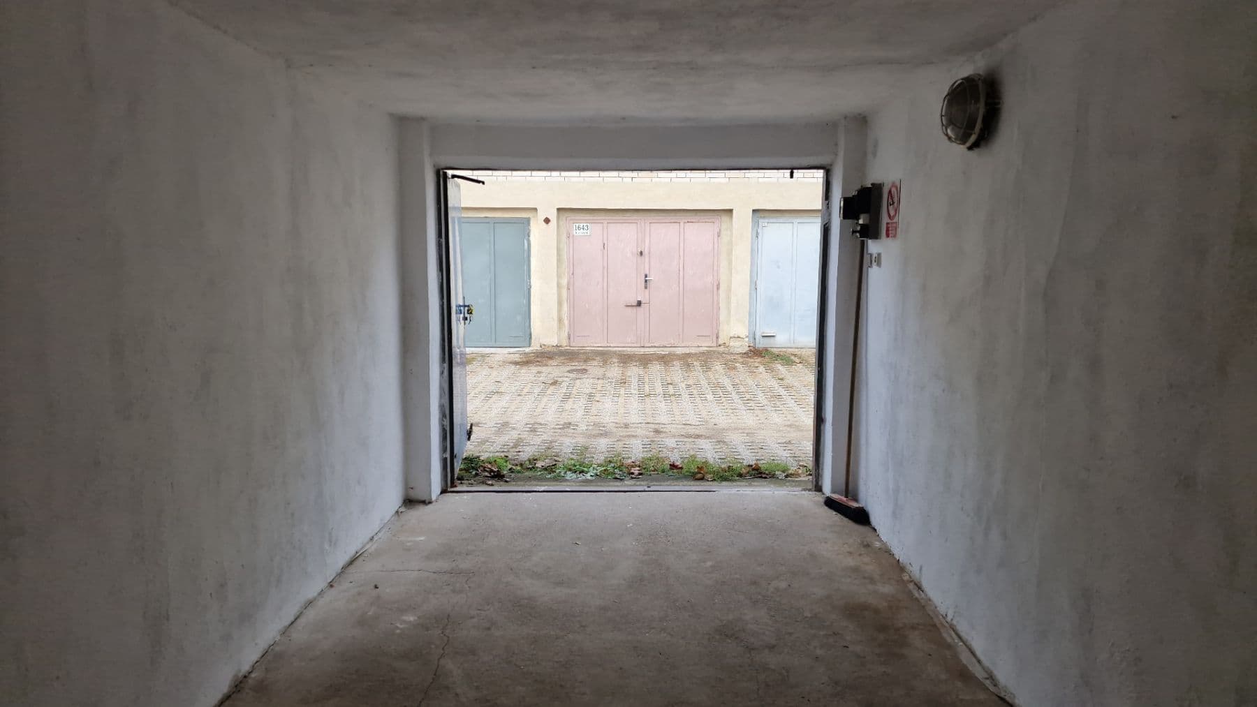 garage to rent, 17 m², Třískalova, Brno, Jihomoravský Region garage to rent, 17 m², Třískalova, Brno, Jihomoravský Region