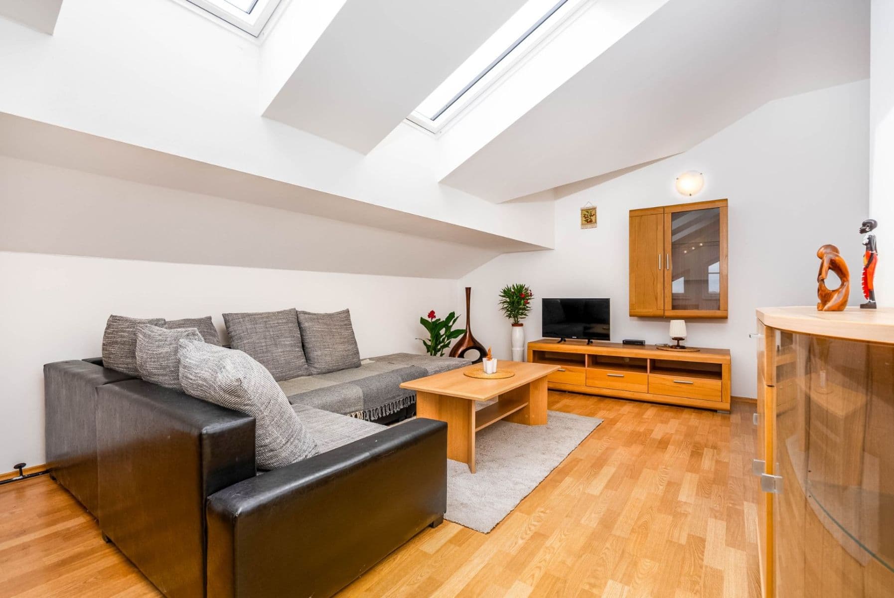 2 bedroom flat for sale, 75 m², Lipnická, Prague, Prague 2 bedroom flat for sale, 75 m², Lipnická, Prague, Prague