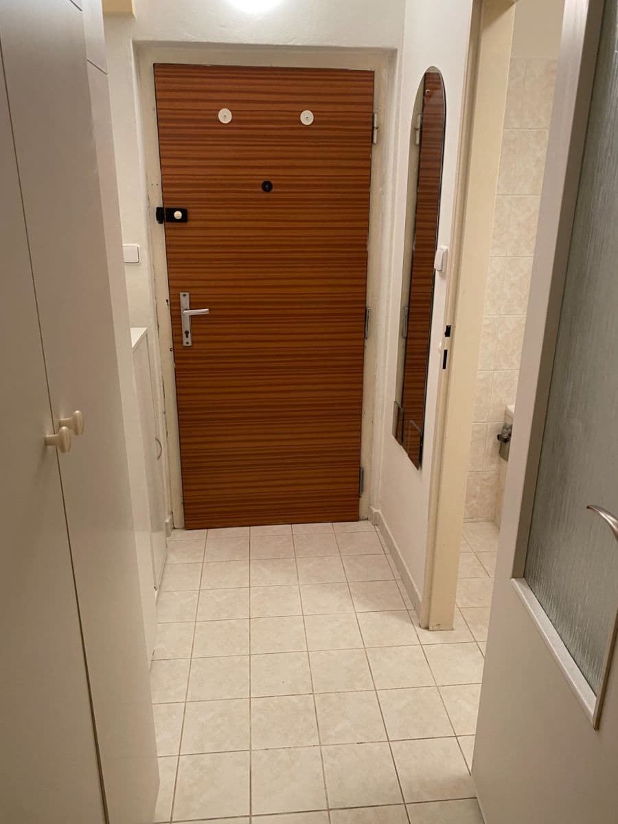 Studio flat to rent, 31 m², Česákova, Prague, Prague Studio flat to rent, 31 m², Česákova, Prague, Prague