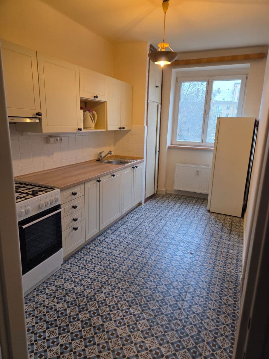 3 bedroom flat to rent, 80 m², Havlíčkovo náměstí, Ostrava, Moravskoslezský Region 3 bedroom flat to rent, 80 m², Havlíčkovo náměstí, Ostrava, Moravskoslezský Region