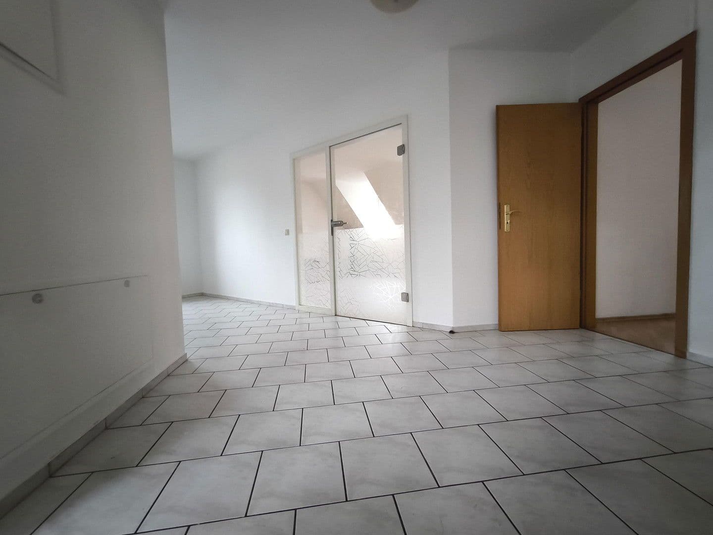 4 bedroom flat to rent, 115 m², Chemnitztalstraße 159, Chemnitz, Saxony 4 bedroom flat to rent, 115 m², Chemnitztalstraße 159, Chemnitz, Saxony