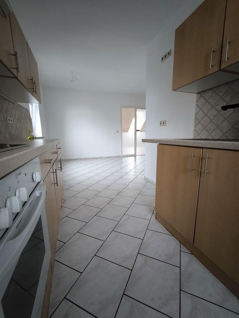 4 bedroom flat to rent, 115 m², Chemnitztalstraße 159, Chemnitz, Saxony 4 bedroom flat to rent, 115 m², Chemnitztalstraße 159, Chemnitz, Saxony