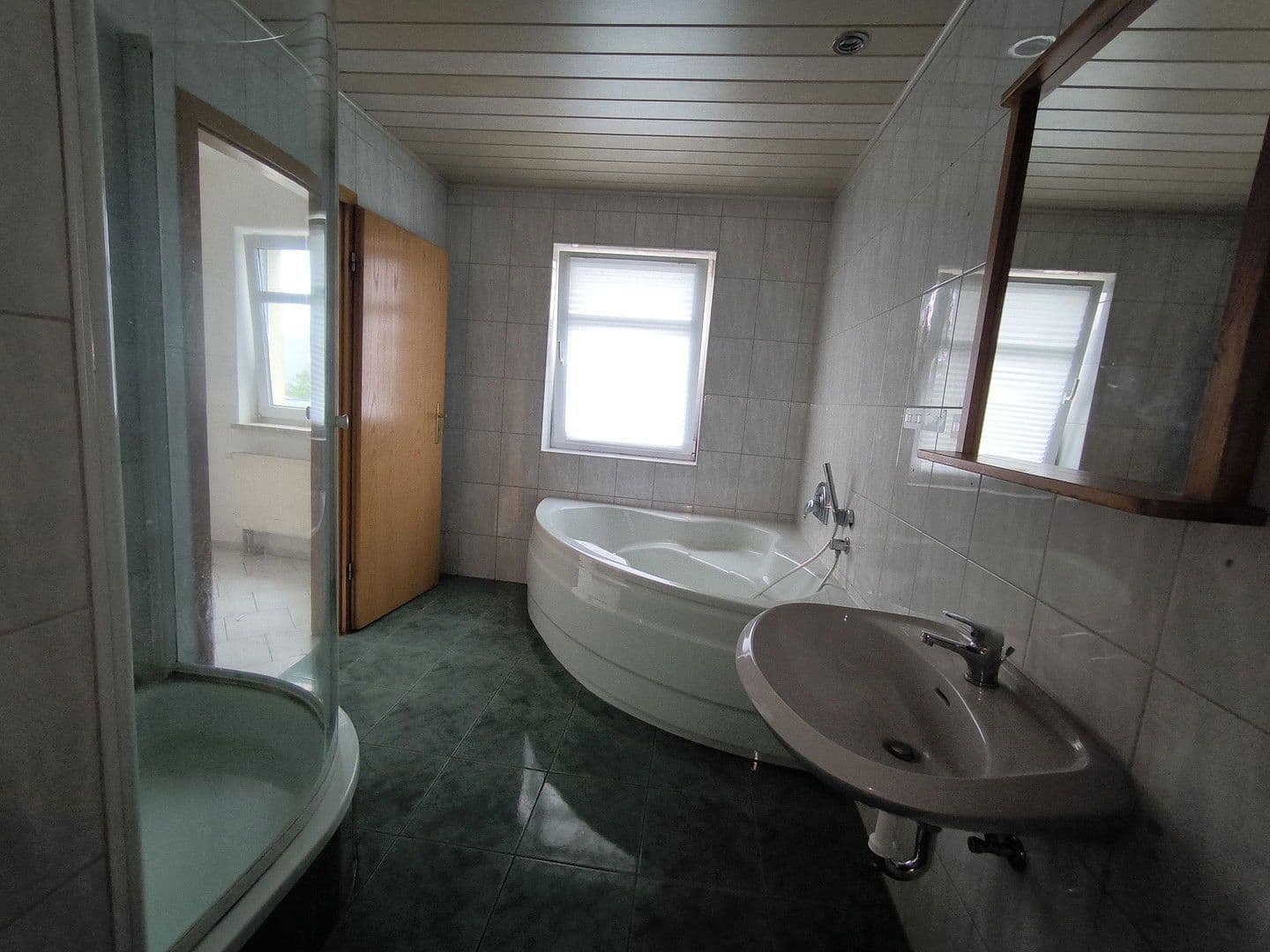 4 bedroom flat to rent, 115 m², Chemnitztalstraße 159, Chemnitz, Saxony 4 bedroom flat to rent, 115 m², Chemnitztalstraße 159, Chemnitz, Saxony