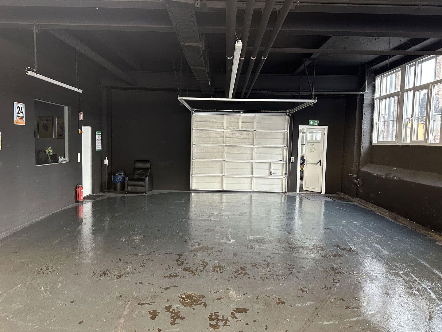 non-residential property to rent, 323 m², Wiescherstrasse 11b, Wuppertal, North Rhine-Westphalia non-residential property to rent, 323 m², Wiescherstrasse 11b, Wuppertal, North Rhine-Westphalia