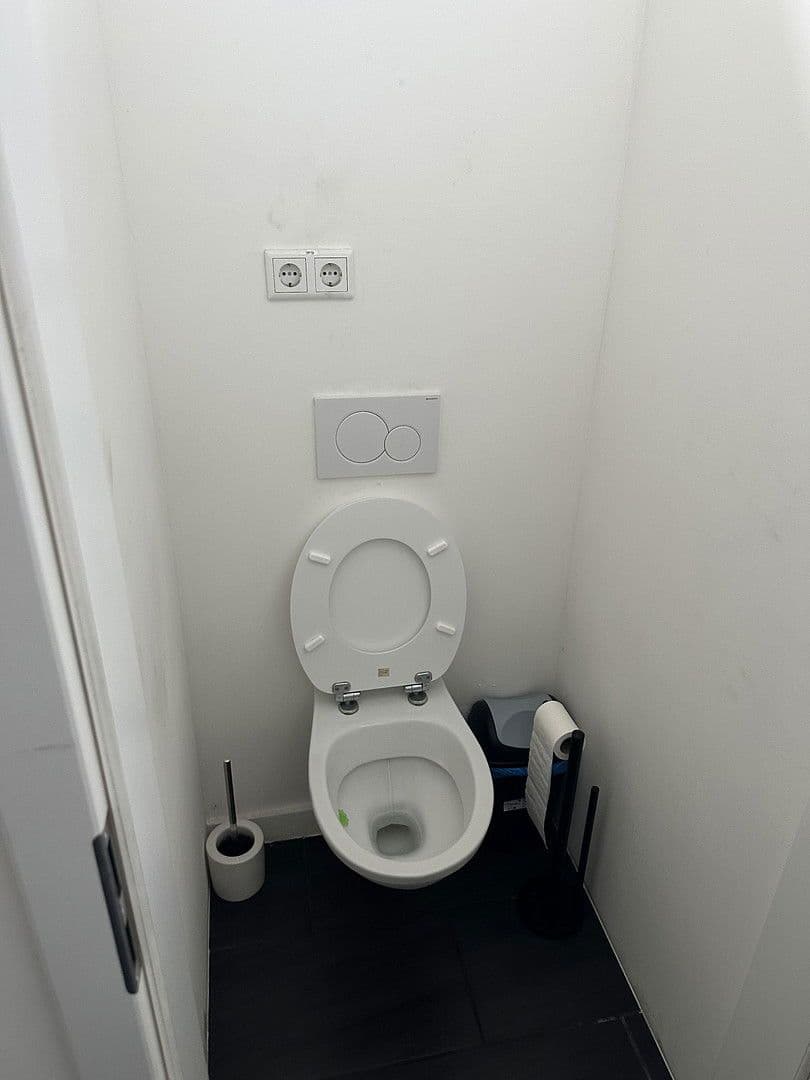 non-residential property to rent, 323 m², Wiescherstrasse 11b, Wuppertal, North Rhine-Westphalia non-residential property to rent, 323 m², Wiescherstrasse 11b, Wuppertal, North Rhine-Westphalia