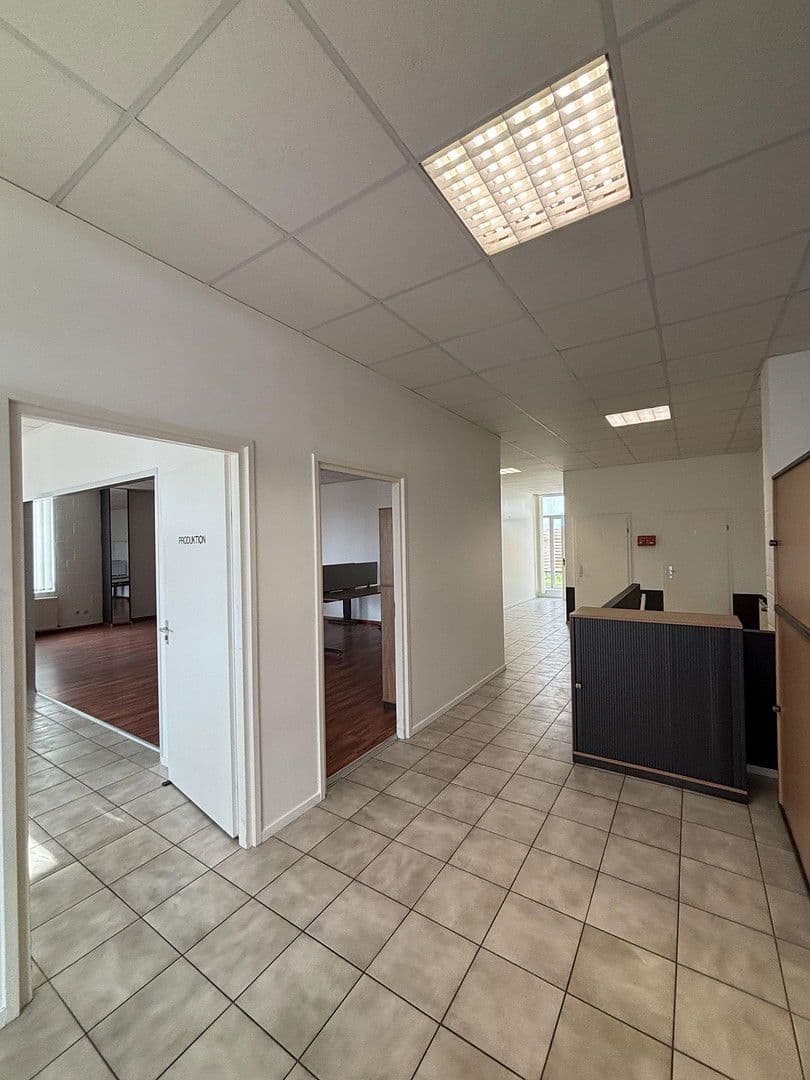 office to rent, 275 m², Weihersfeld 34, Brüggen, North Rhine-Westphalia office to rent, 275 m², Weihersfeld 34, Brüggen, North Rhine-Westphalia