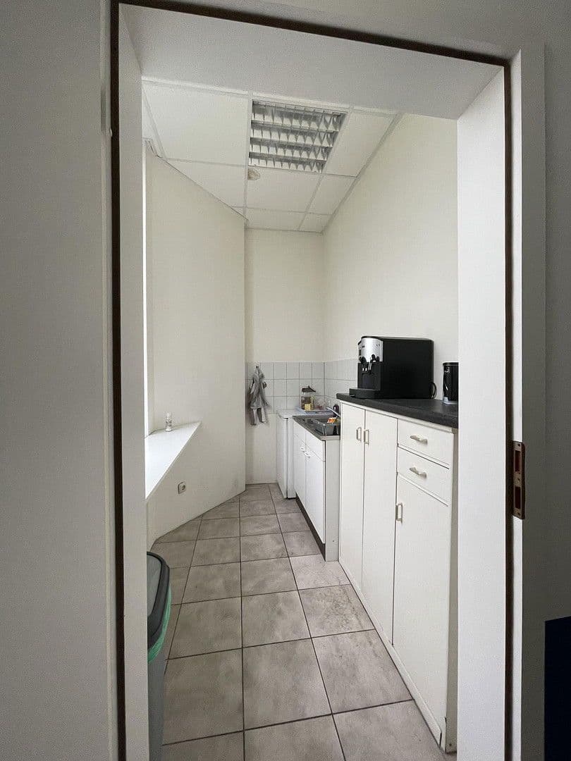 office to rent, 275 m², Weihersfeld 34, Brüggen, North Rhine-Westphalia office to rent, 275 m², Weihersfeld 34, Brüggen, North Rhine-Westphalia