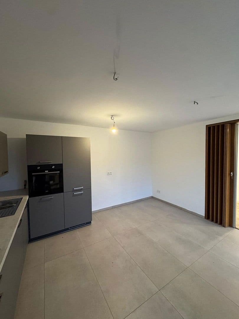 1 bedroom with open-plan kitchen flat to rent, 84 m², Wendlingen am Neckar, Baden-Württemberg 1 bedroom with open-plan kitchen flat to rent, 84 m², Wendlingen am Neckar, Baden-Württemberg