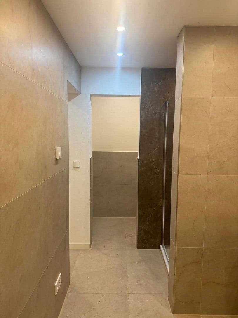 1 bedroom with open-plan kitchen flat to rent, 84 m², Wendlingen am Neckar, Baden-Württemberg 1 bedroom with open-plan kitchen flat to rent, 84 m², Wendlingen am Neckar, Baden-Württemberg