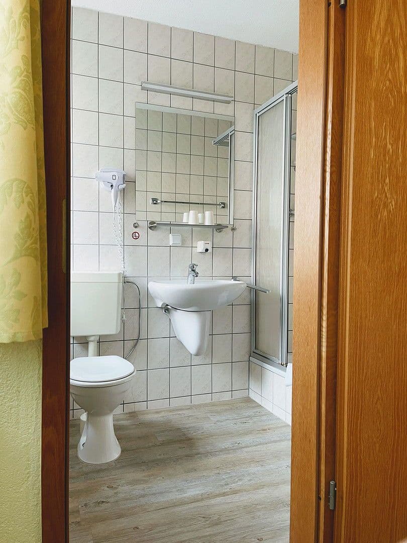 house for sale, 1,040 m², Hauptstraße 50, Bad Langensalza, Thuringia house for sale, 1,040 m², Hauptstraße 50, Bad Langensalza, Thuringia