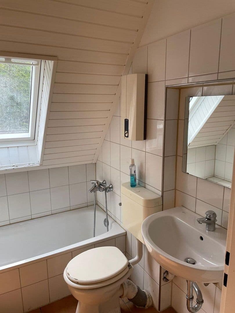 3 bedroom flat to rent, 50 m², In der Wüste 39, Leverkusen, North Rhine-Westphalia 3 bedroom flat to rent, 50 m², In der Wüste 39, Leverkusen, North Rhine-Westphalia