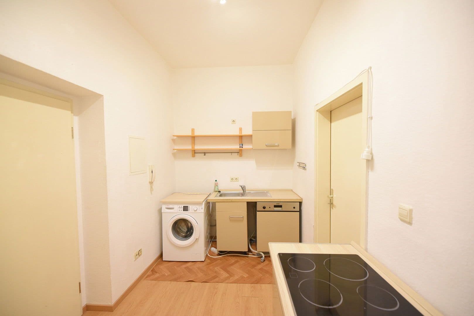 2 bedroom flat to rent, 37 m², Conradstrasse 10, Dresden, Saxony 2 bedroom flat to rent, 37 m², Conradstrasse 10, Dresden, Saxony