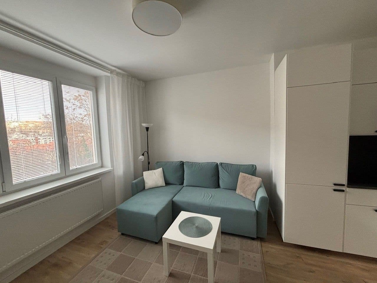 1 bedroom with open-plan kitchen flat to rent, 45 m², Boleslavova, Prague, Prague 1 bedroom with open-plan kitchen flat to rent, 45 m², Boleslavova, Prague, Prague