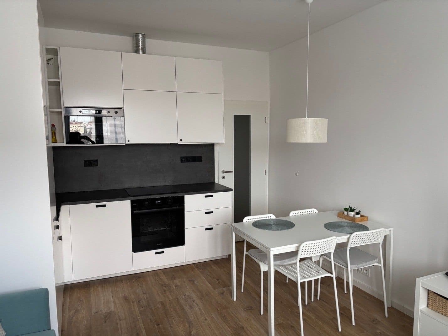 1 bedroom with open-plan kitchen flat to rent, 45 m², Boleslavova, Prague, Prague 1 bedroom with open-plan kitchen flat to rent, 45 m², Boleslavova, Prague, Prague