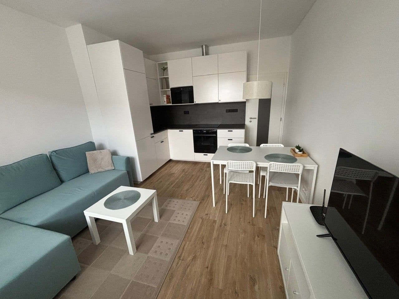 1 bedroom with open-plan kitchen flat to rent, 45 m², Boleslavova, Prague, Prague 1 bedroom with open-plan kitchen flat to rent, 45 m², Boleslavova, Prague, Prague