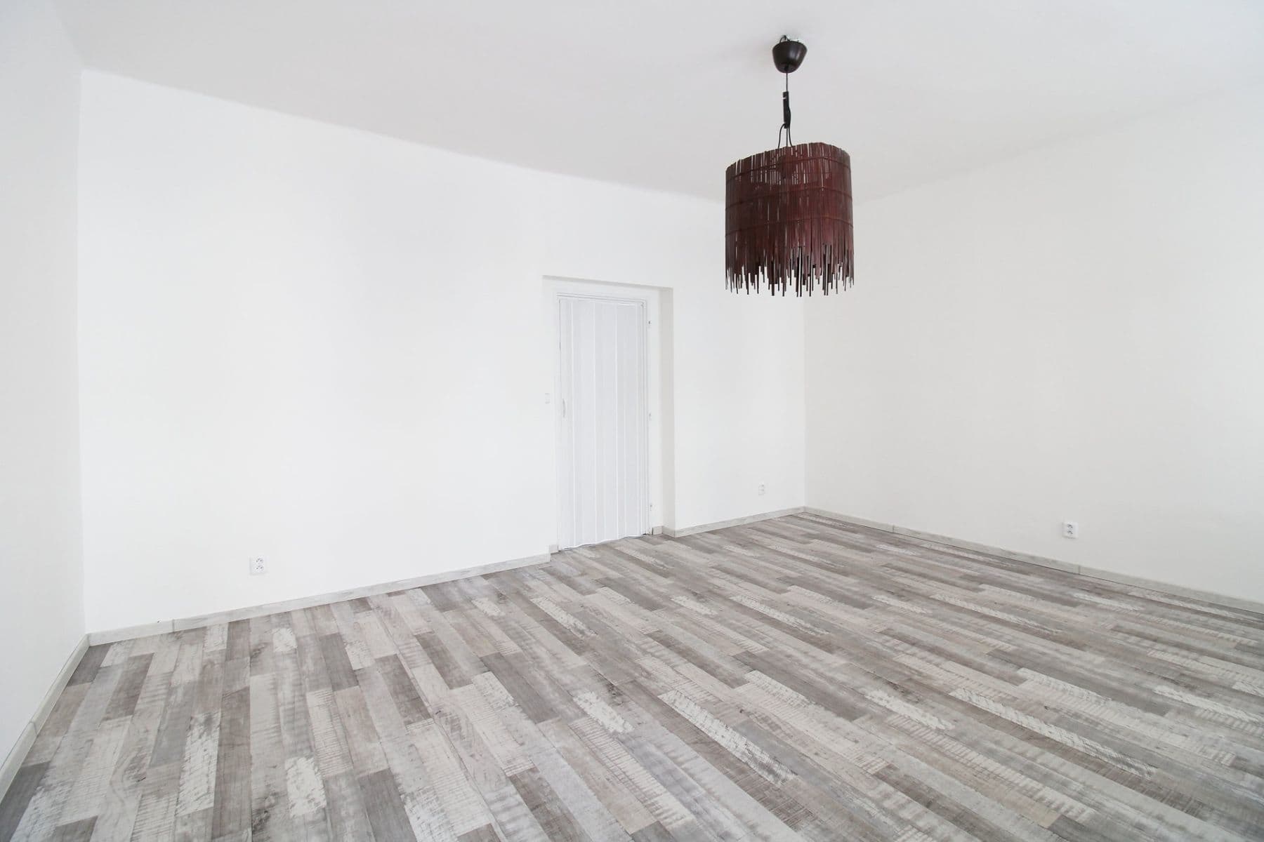 1 bedroom with open-plan kitchen flat to rent, 45 m², Donská, Prague, Prague 1 bedroom with open-plan kitchen flat to rent, 45 m², Donská, Prague, Prague