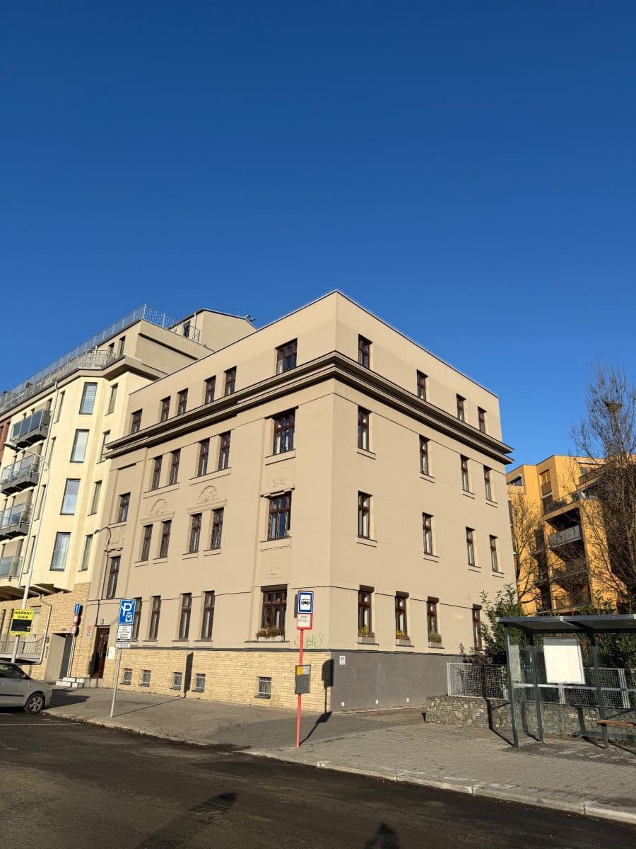 Studio flat to rent, 34 m², Jankovcova, Prague, Prague Studio flat to rent, 34 m², Jankovcova, Prague, Prague