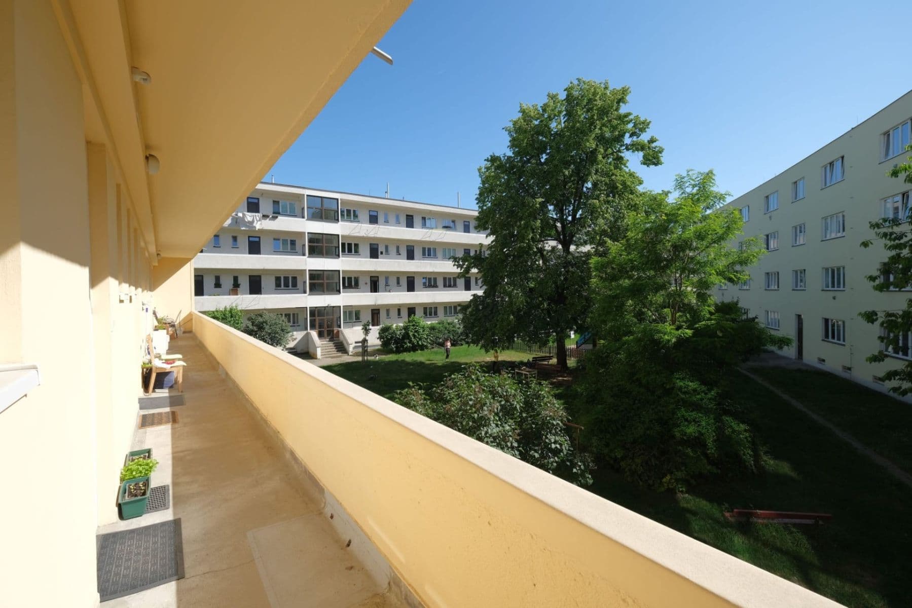 1 bedroom with open-plan kitchen flat to rent, 45 m², Neveklovská, Prague, Prague 1 bedroom with open-plan kitchen flat to rent, 45 m², Neveklovská, Prague, Prague