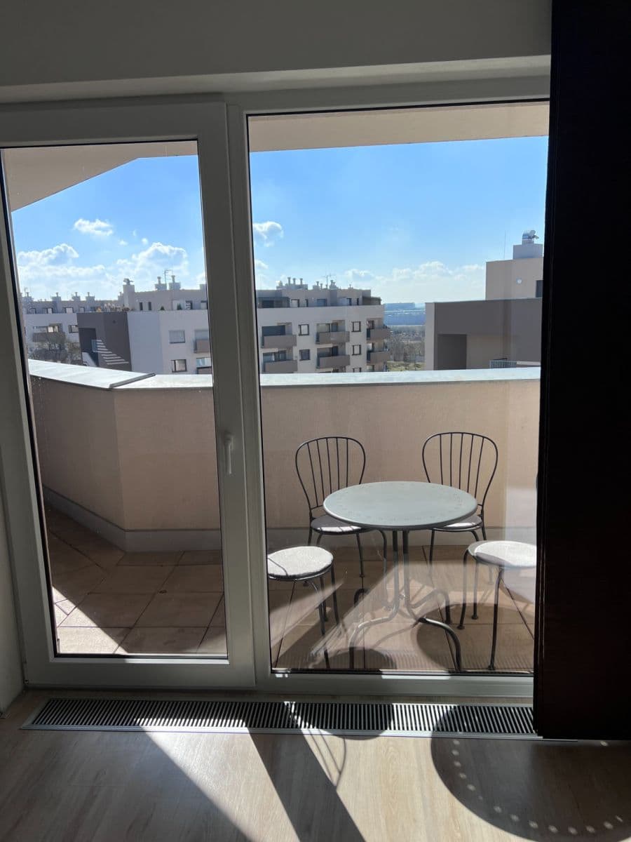 2 bedroom with open-plan kitchen flat for sale, 99 m², Řípská, Brno, Jihomoravský Region 2 bedroom with open-plan kitchen flat for sale, 99 m², Řípská, Brno, Jihomoravský Region