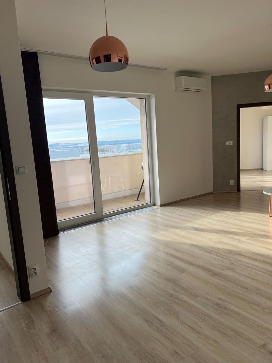 2 bedroom with open-plan kitchen flat for sale, 99 m², Řípská, Brno, Jihomoravský Region 2 bedroom with open-plan kitchen flat for sale, 99 m², Řípská, Brno, Jihomoravský Region