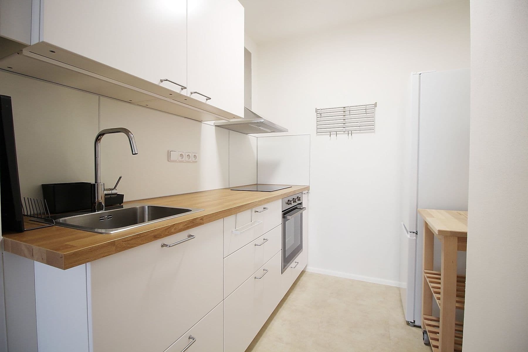 1 bedroom with open-plan kitchen flat to rent, 43 m², Chalupkova, Prague, Prague 1 bedroom with open-plan kitchen flat to rent, 43 m², Chalupkova, Prague, Prague